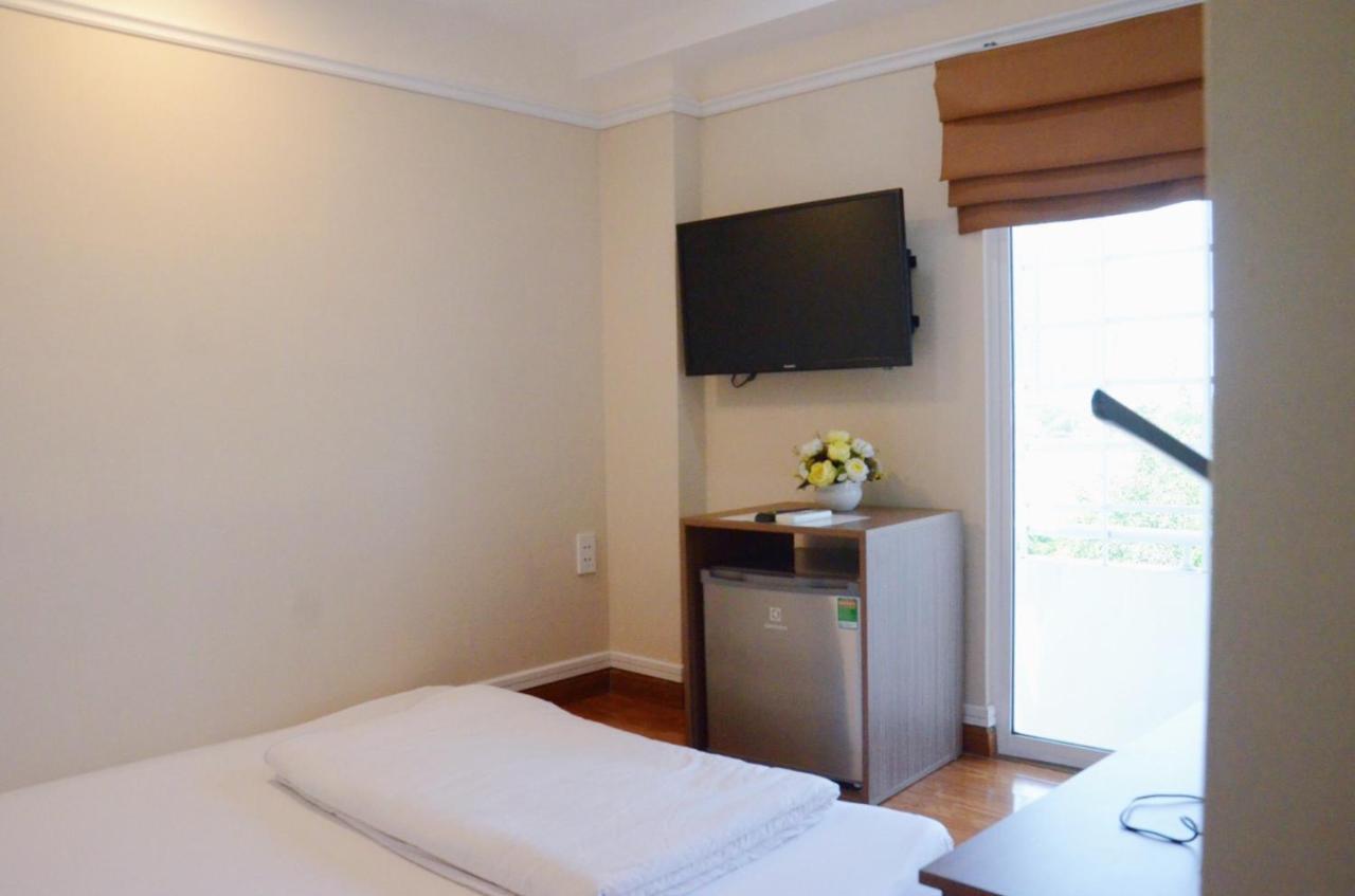 Phòng Deluxe Giường Đôi (1 người lớn + 1 trẻ em)